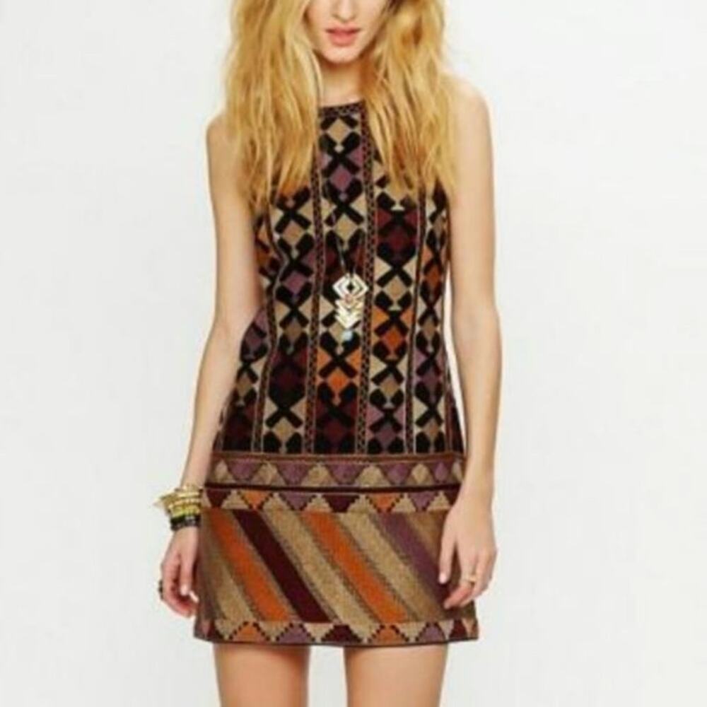Boho Geo-Print Sleeveless Shift Dress - Multicolor
